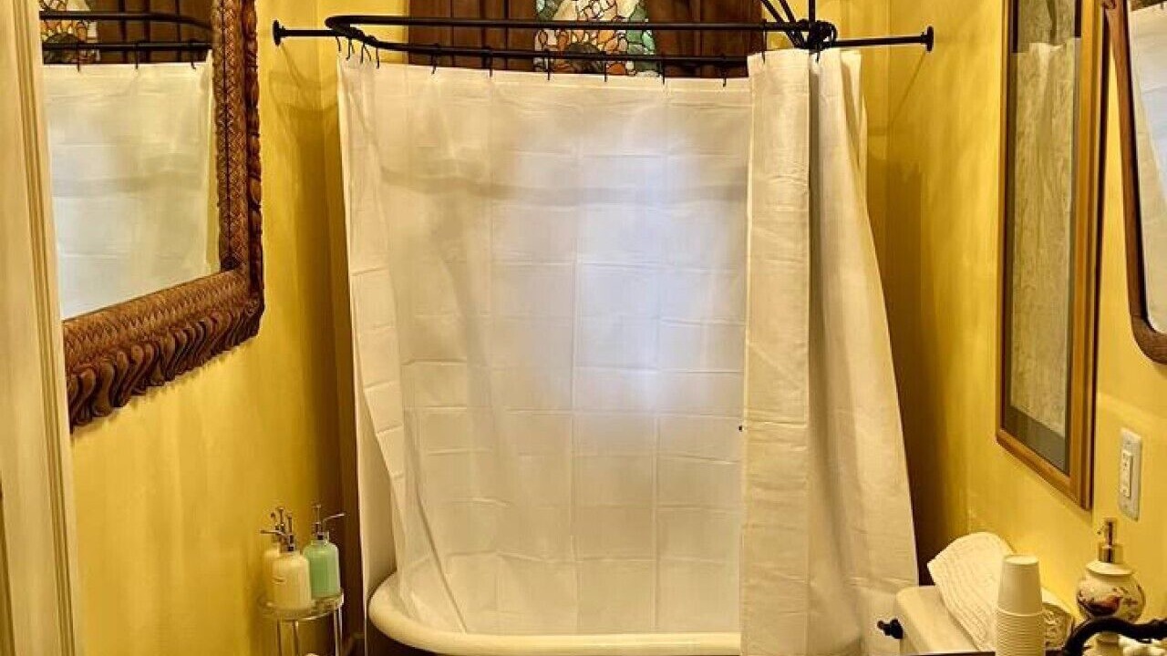 Photo of Bathroom in Thomas Square