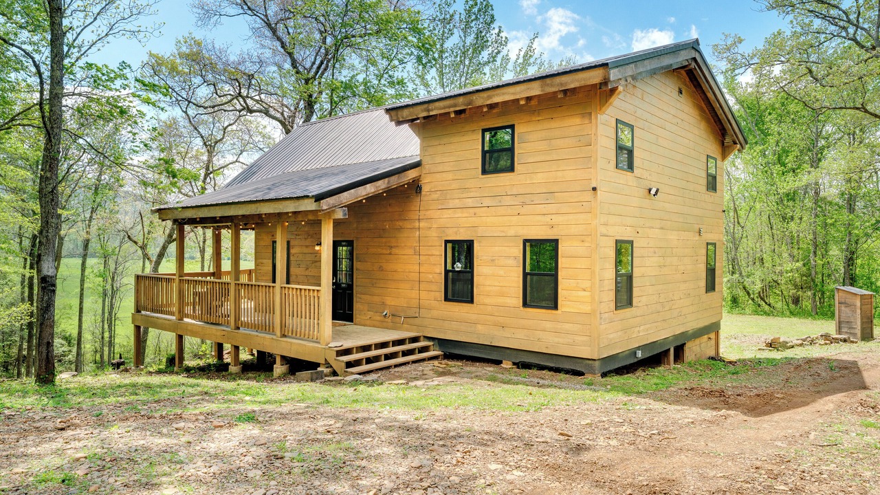 Photo of Outdoor in Combs