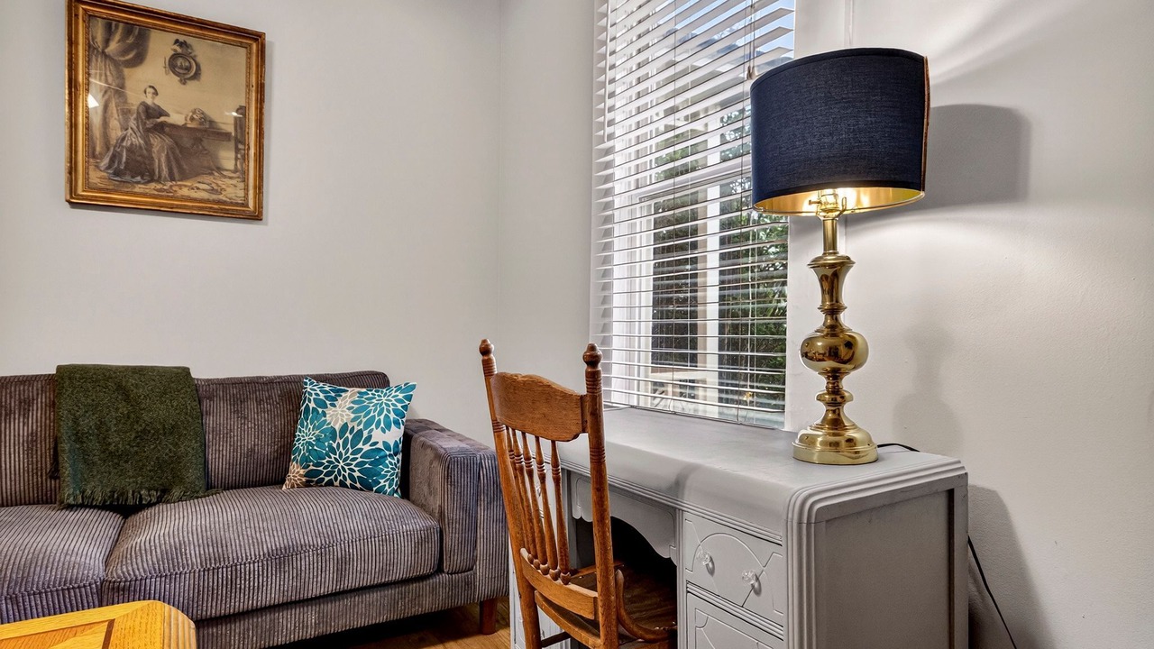 Photo of Livingroom in Beach Institute