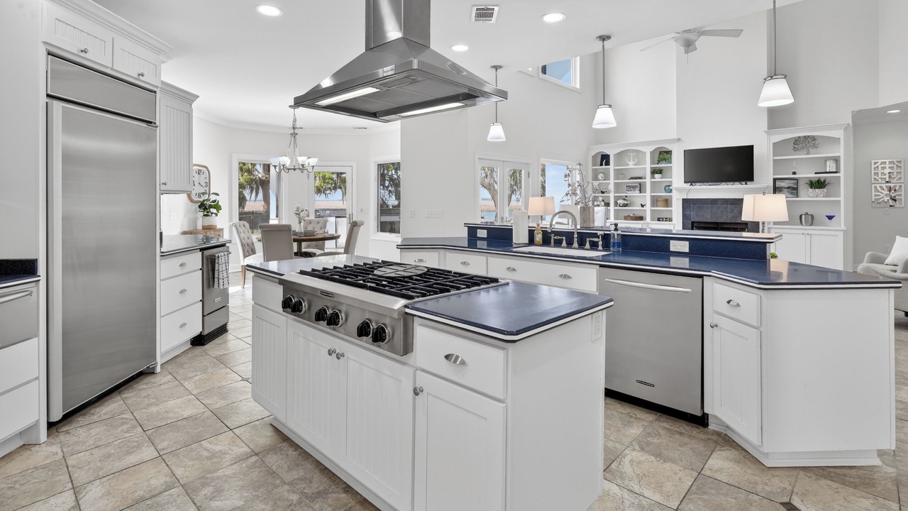 Photo of Kitchen in Whitemarsh Island