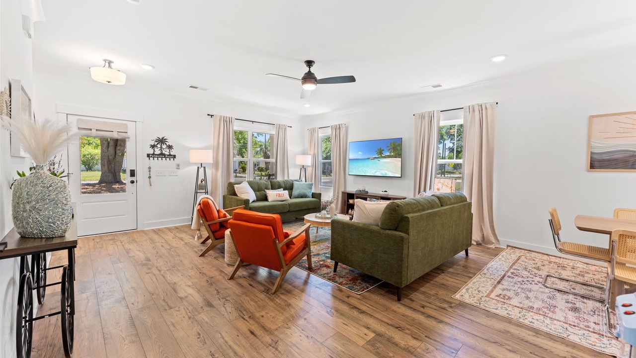 Photo of Livingroom in Charleston