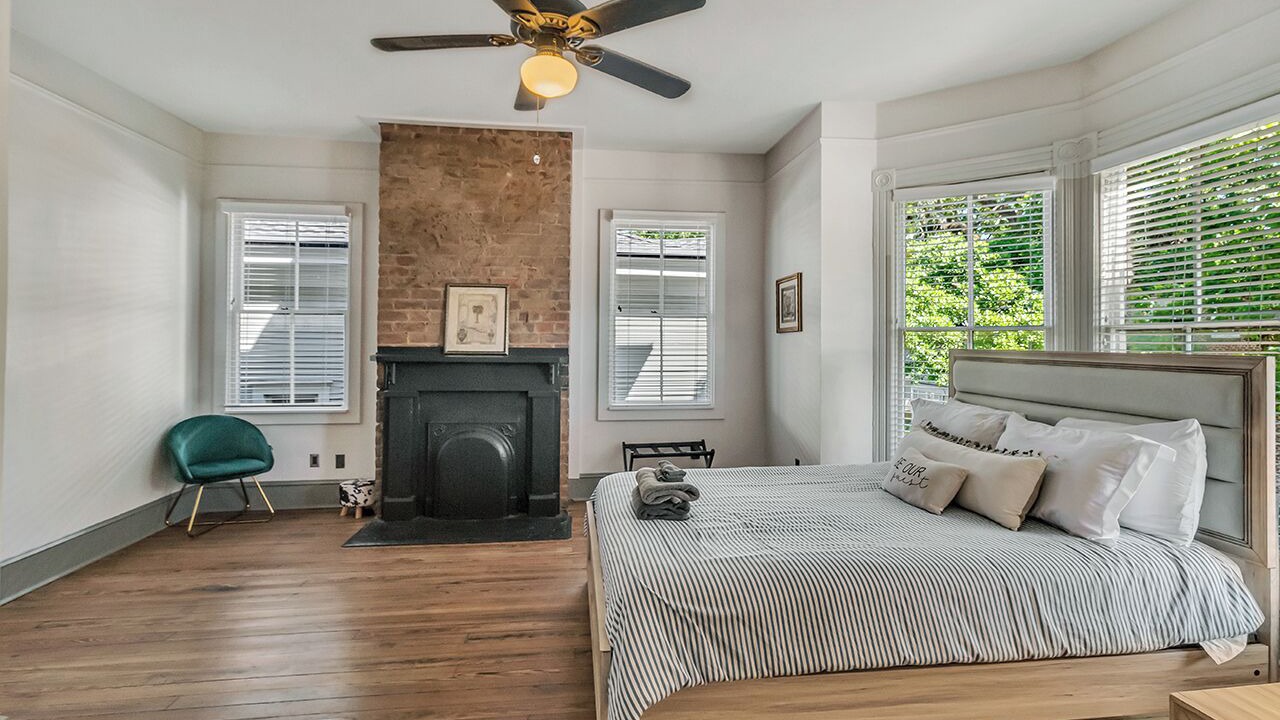 Photo of Bedroom in Savannah Victorian District