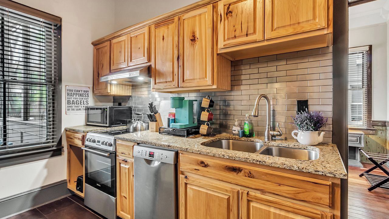 Photo of Kitchen in Savannah Victorian District
