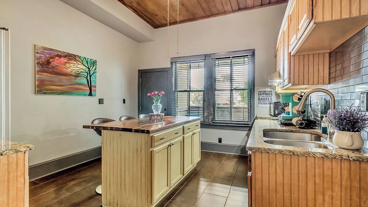Photo of Kitchen in Savannah Victorian District