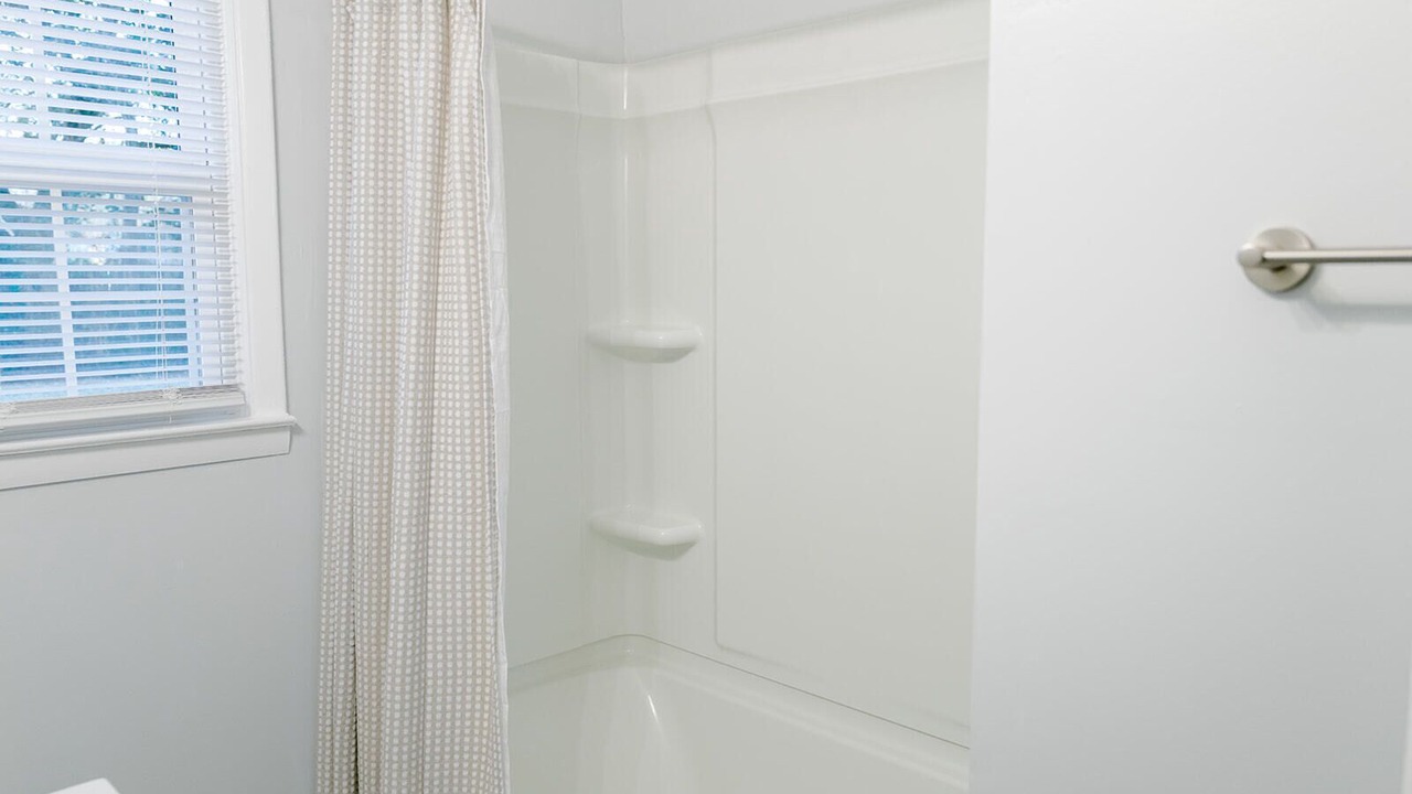 Photo of Bathroom in Mossy Oaks