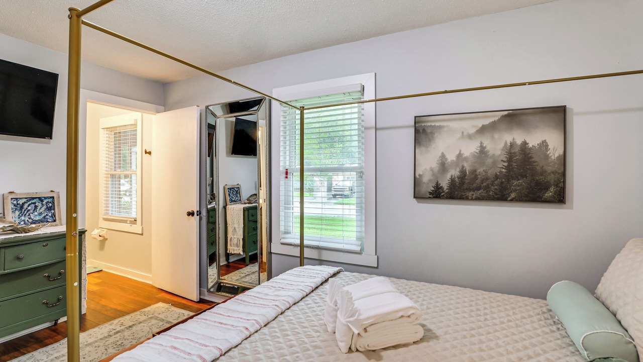 Photo of Bedroom in Ladson