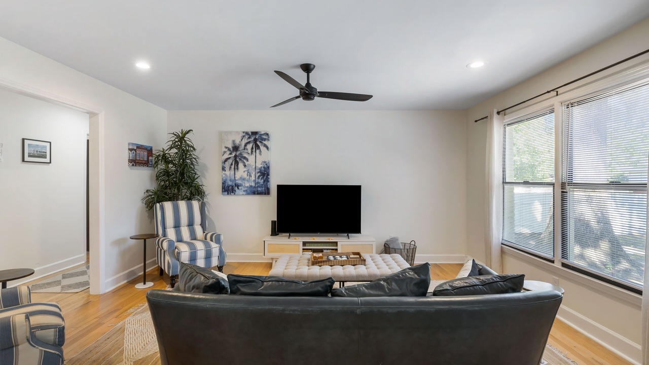 Photo of Livingroom in North Charleston