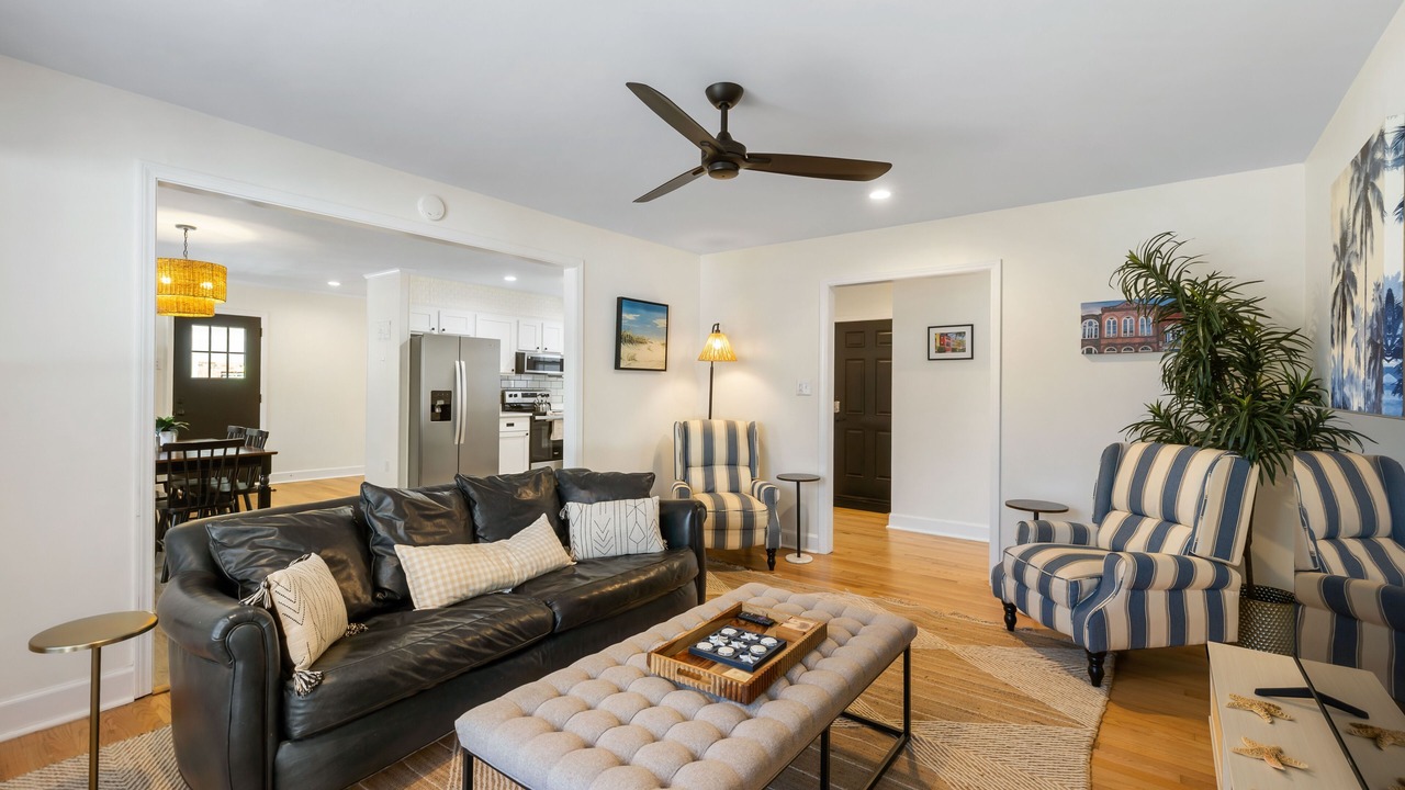 Photo of Livingroom in North Charleston
