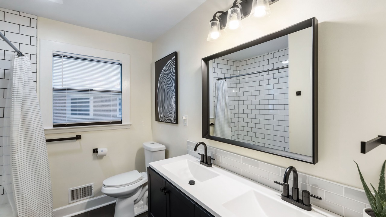 Photo of Bathroom in North Charleston