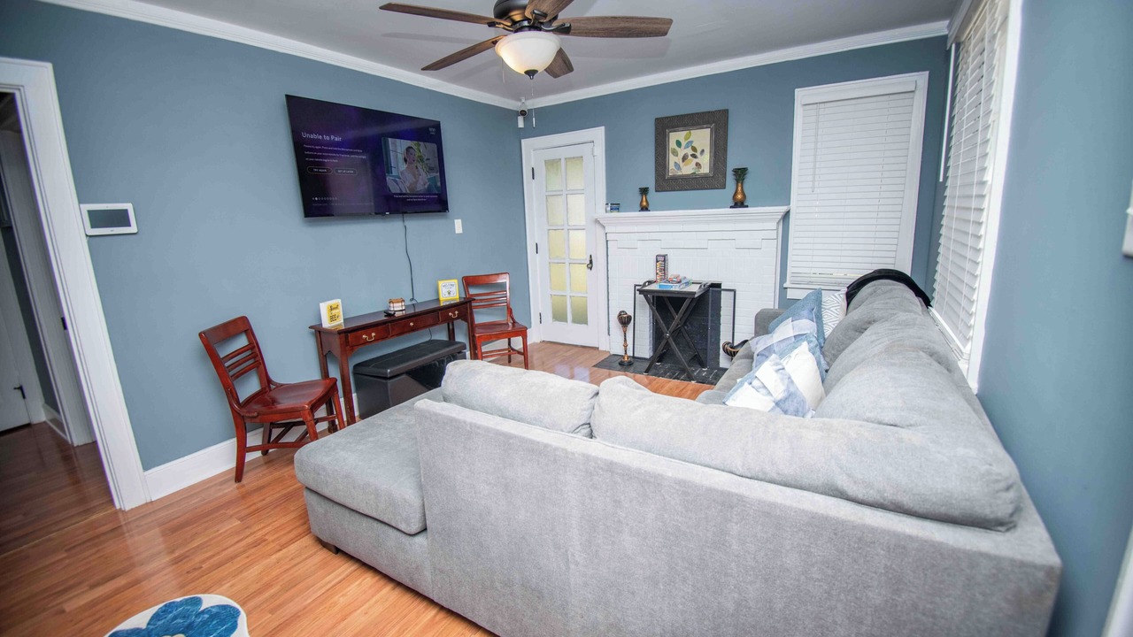 Photo of Livingroom in Hampton