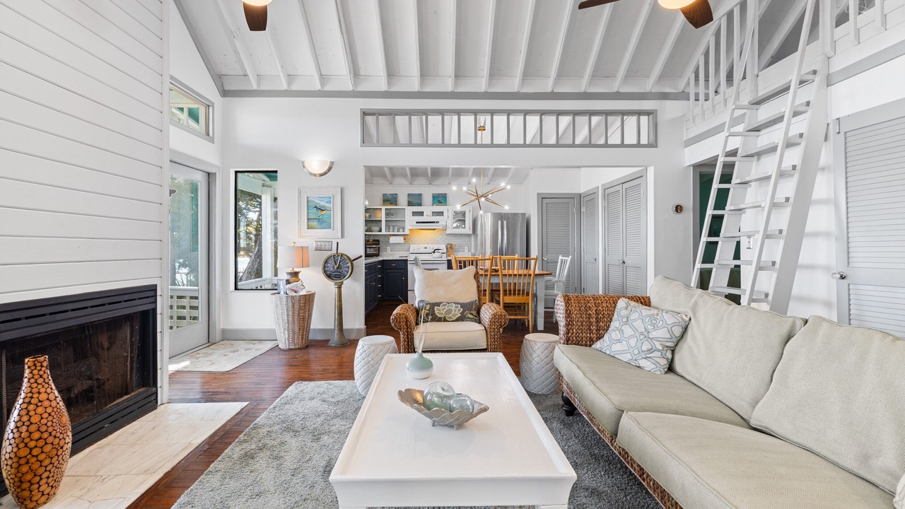 Photo of Livingroom in Isle of Palms