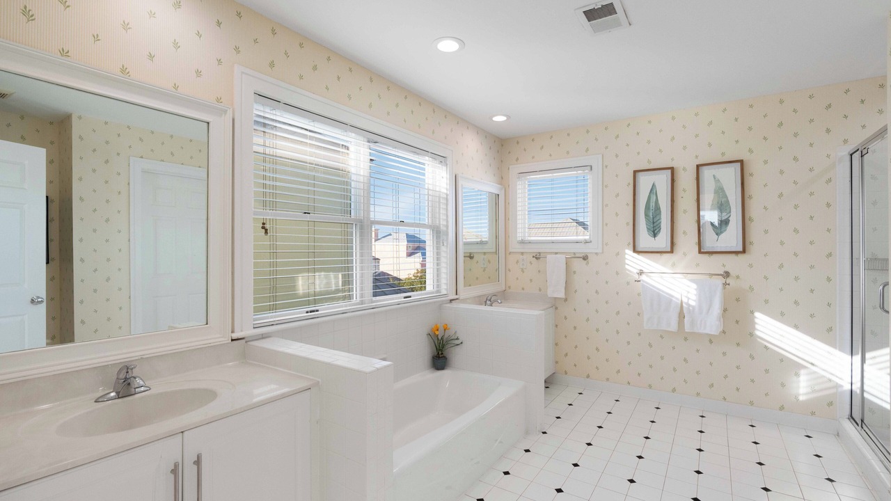 Photo of Bathroom in Twin Oaks