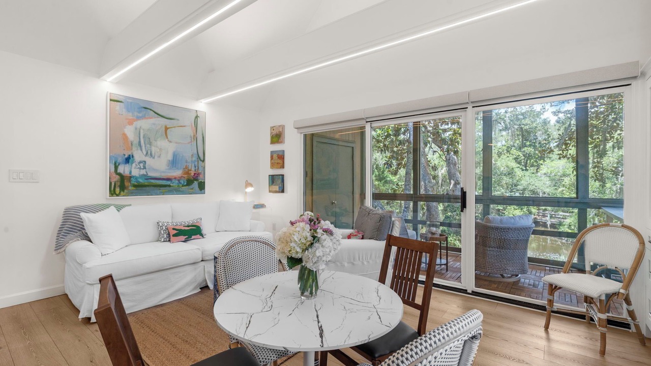 Photo of Livingroom in West Beach Village