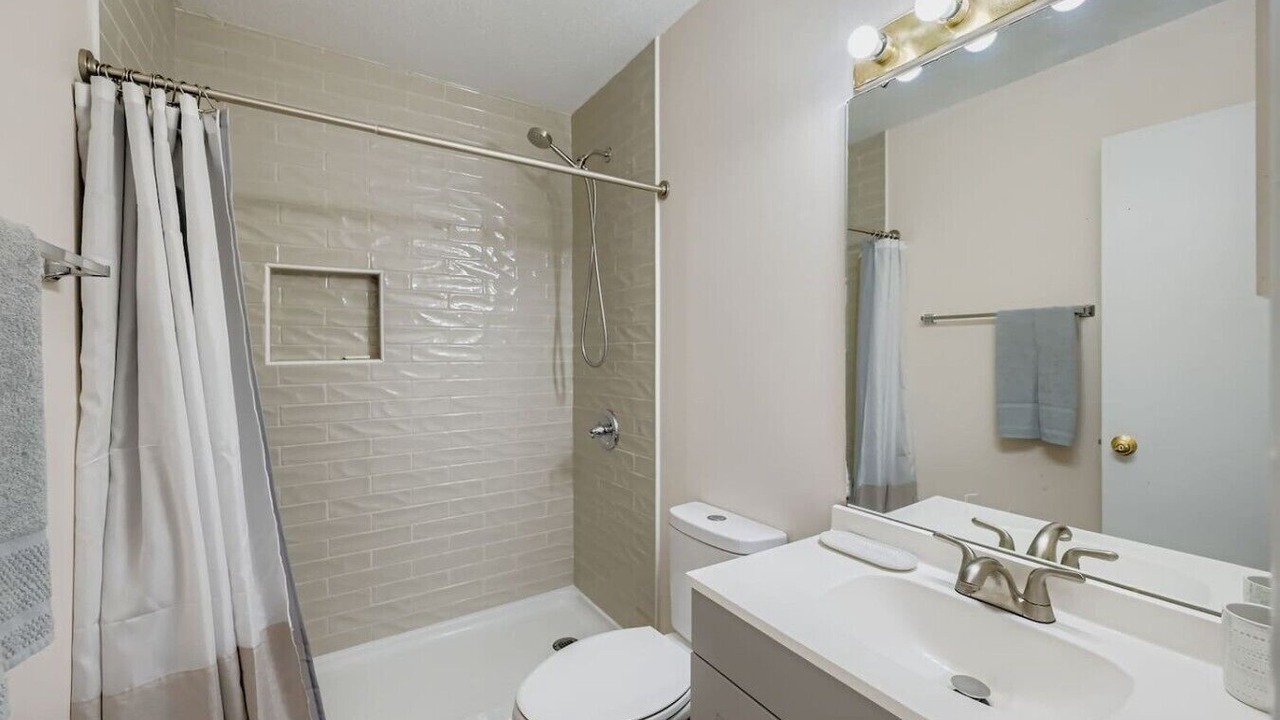 Photo of Bathroom in Mossy Oaks