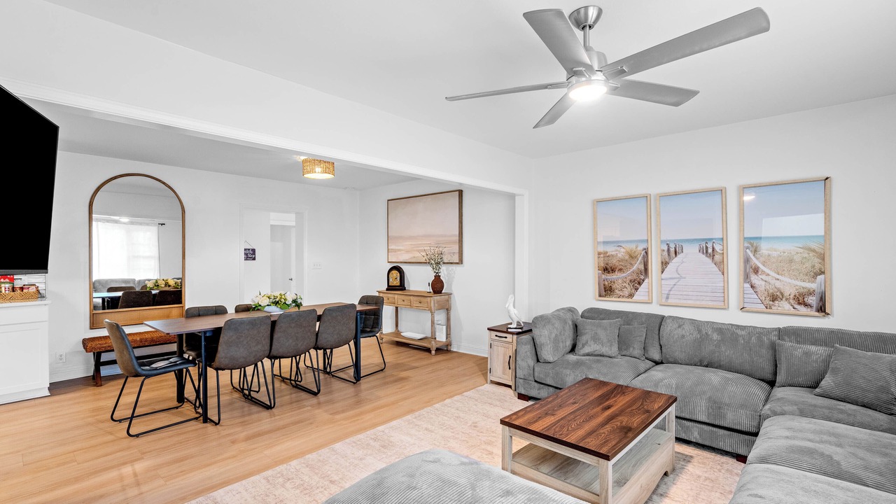 Photo of Livingroom in Mossy Oaks