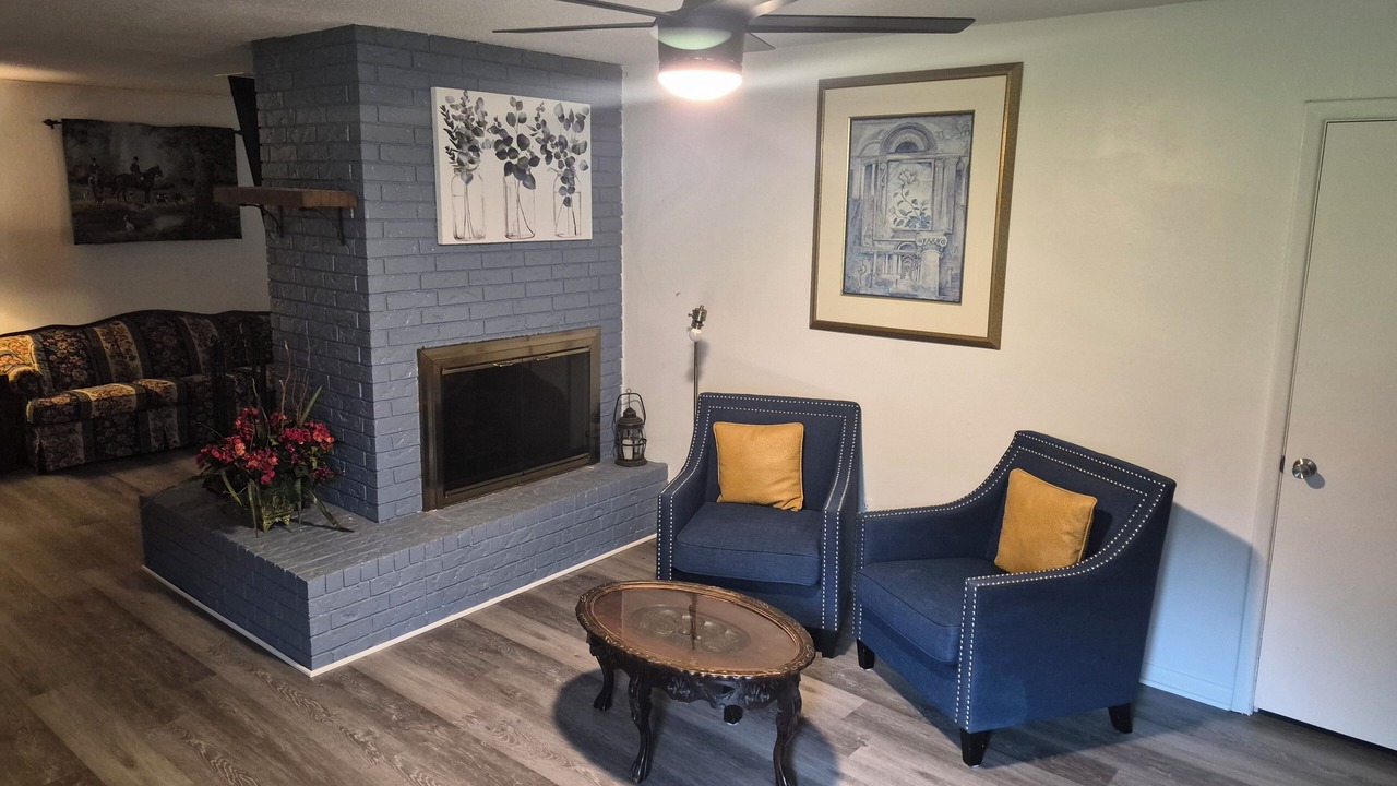 Photo of Livingroom in Jacksonville