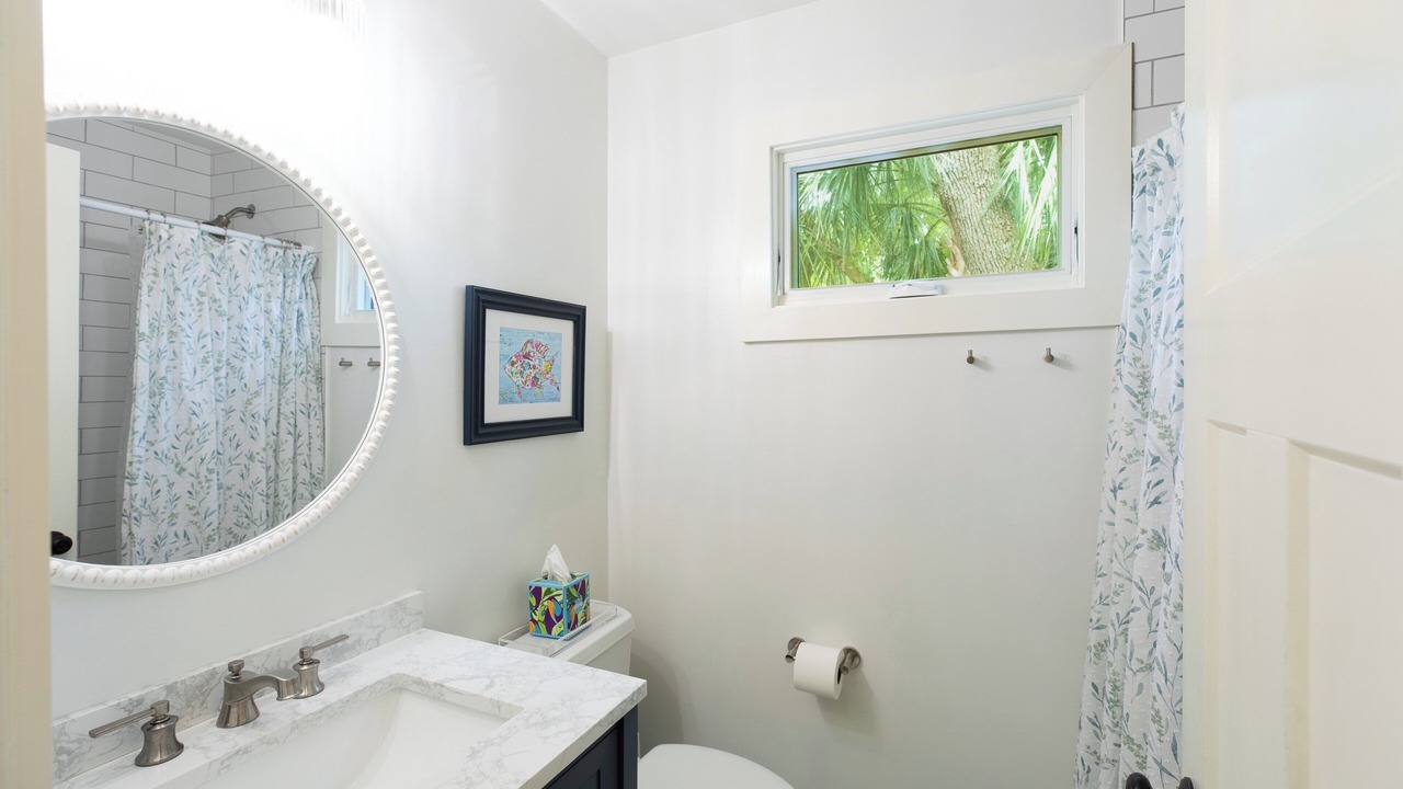 Photo of Bathroom in Tarpon Pond