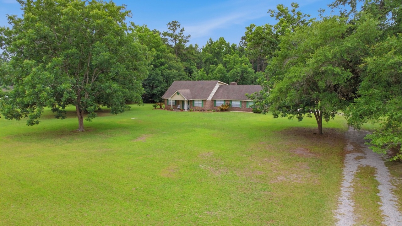 Photo of Outdoor in Bloomingdale