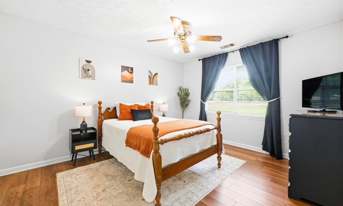 Photo of Bedroom in Bloomingdale
