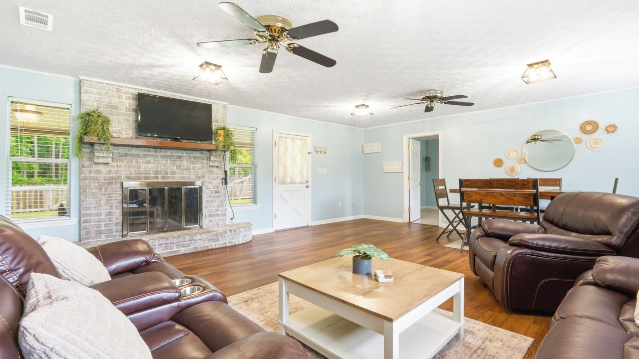 Photo of Livingroom in Bloomingdale