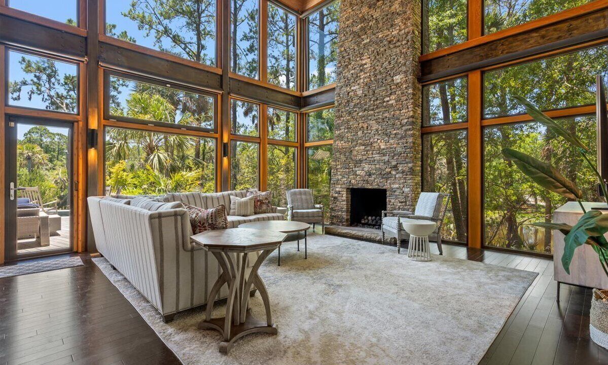 Photo of Livingroom in Vanderhorst Plantation