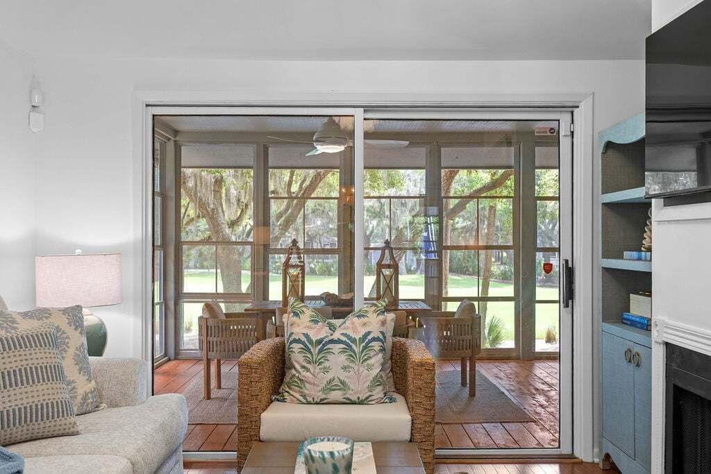 Photo of Livingroom in Seabrook Island