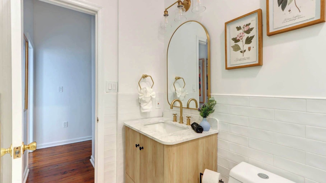 Photo of Bathroom in Historic District - North