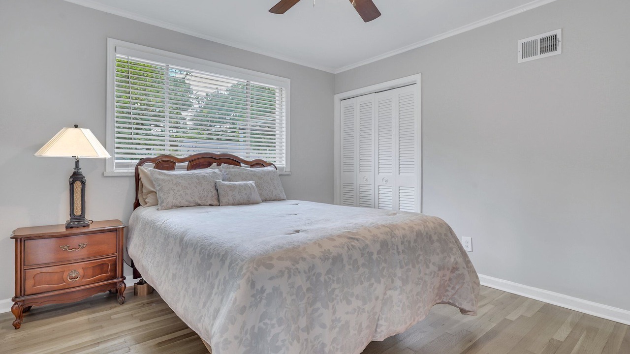 Photo of Bedroom in Midtown
