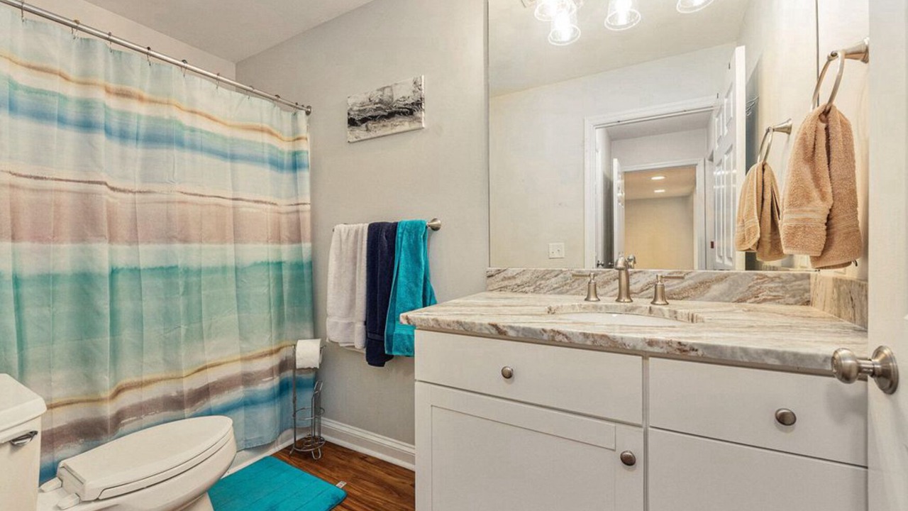 Photo of Bathroom in Hollywood