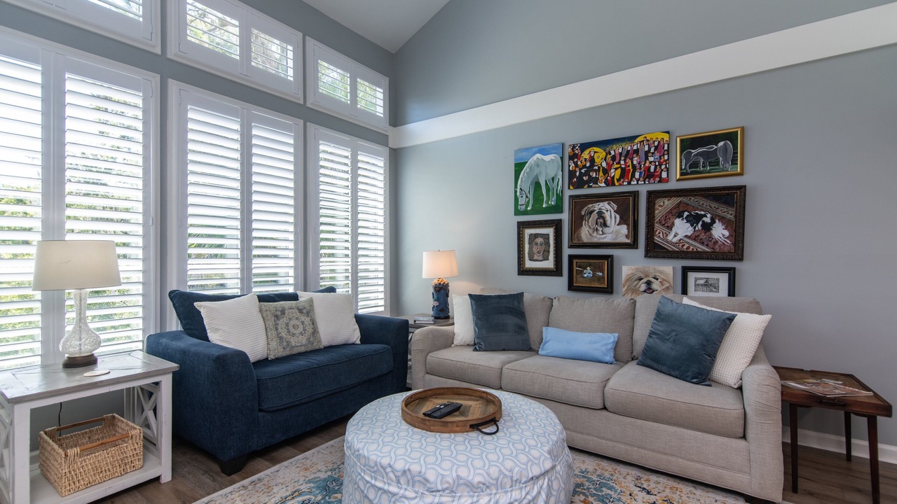 Photo of Livingroom in Ocean Ridge