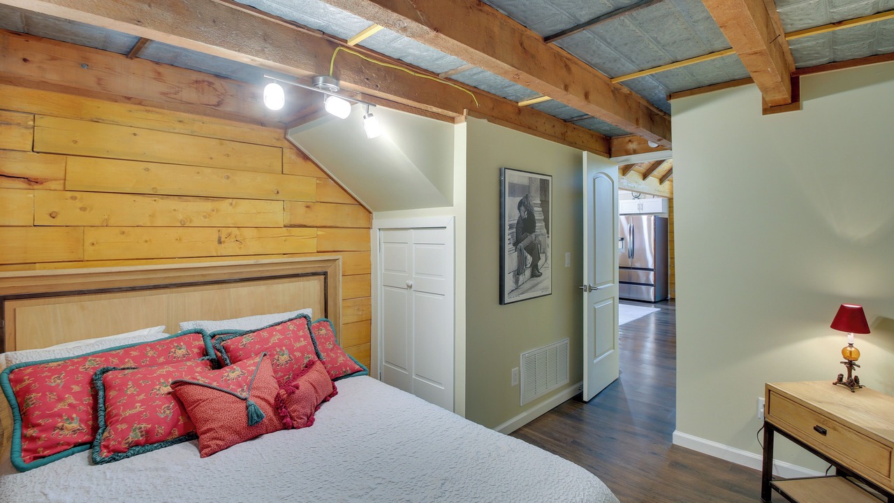 Photo of Bedroom in Hot Springs Village