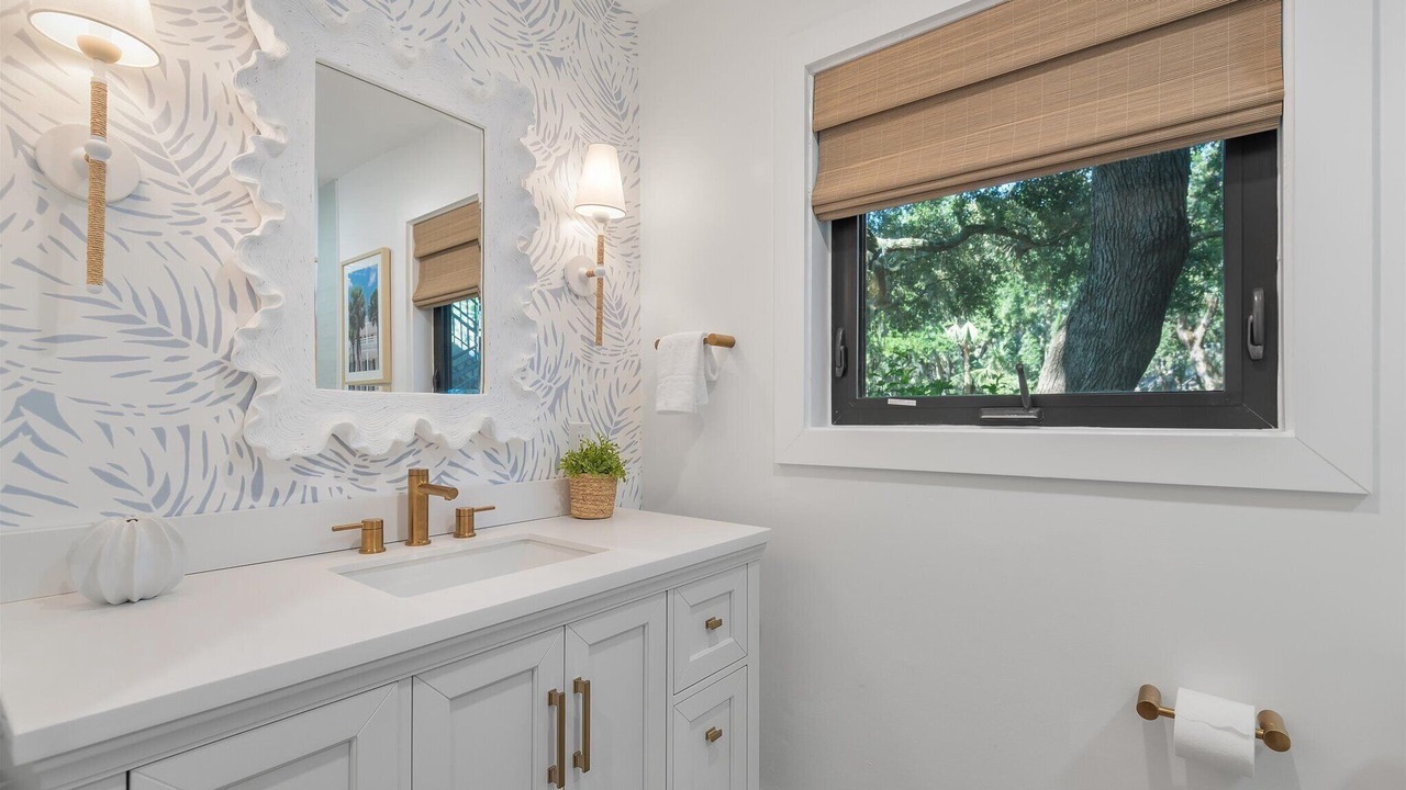 Photo of Bathroom in Tarpon Pond