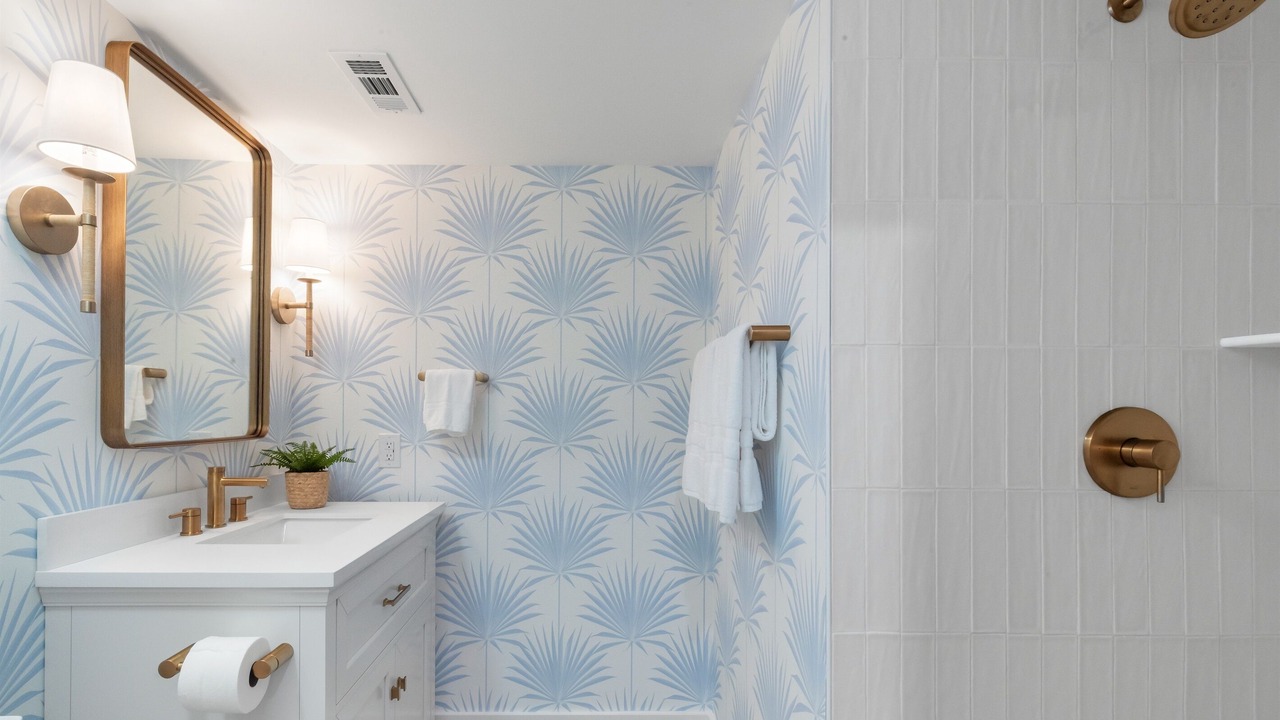 Photo of Bathroom in Tarpon Pond