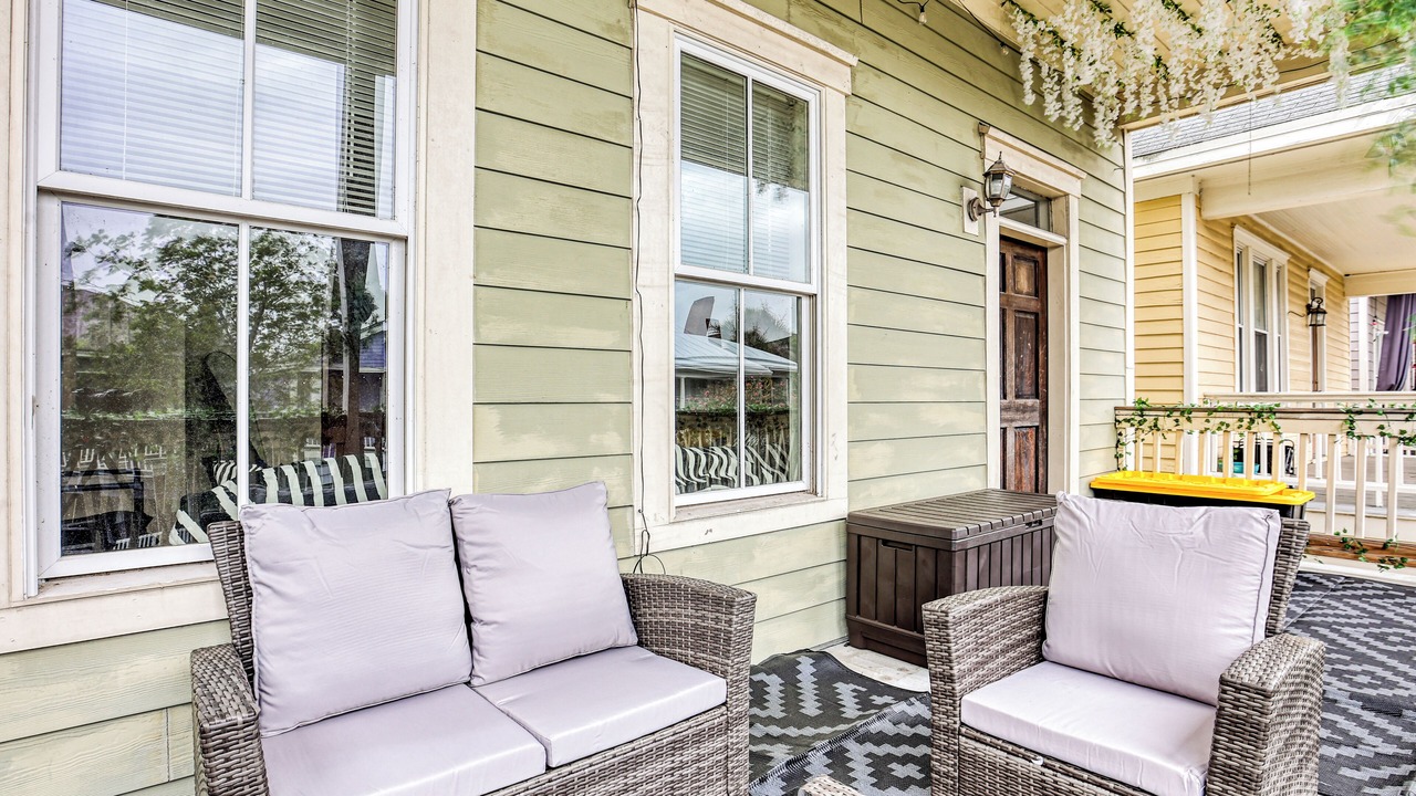 Photo of Patio Balcony in Thomas Square