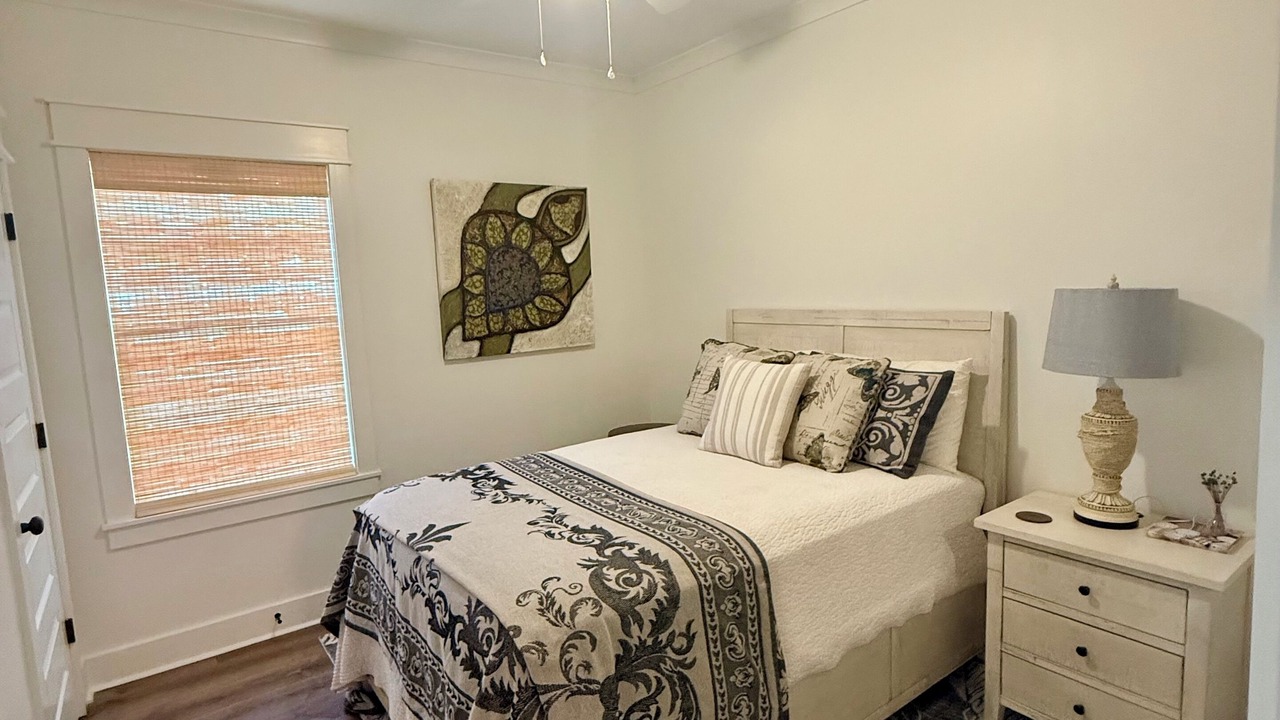 Photo of Bedroom in Shoreline Park
