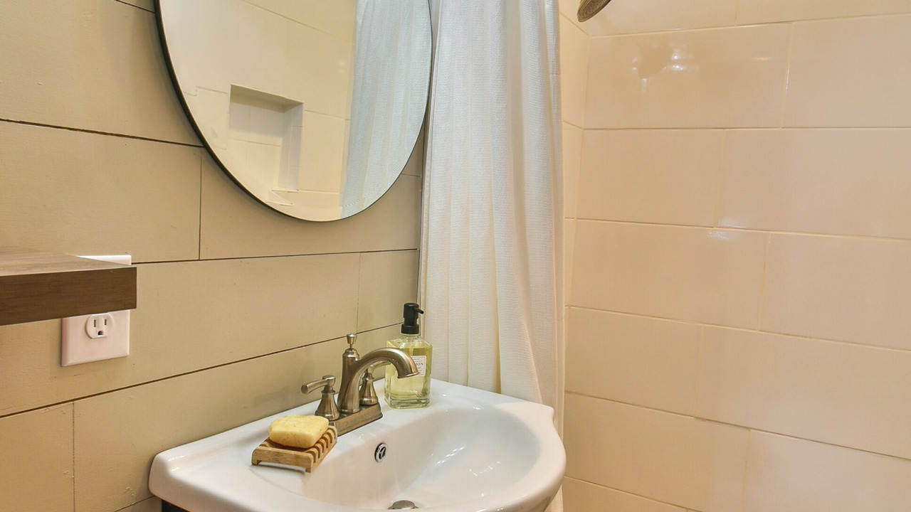 Photo of Bathroom in Beaufort