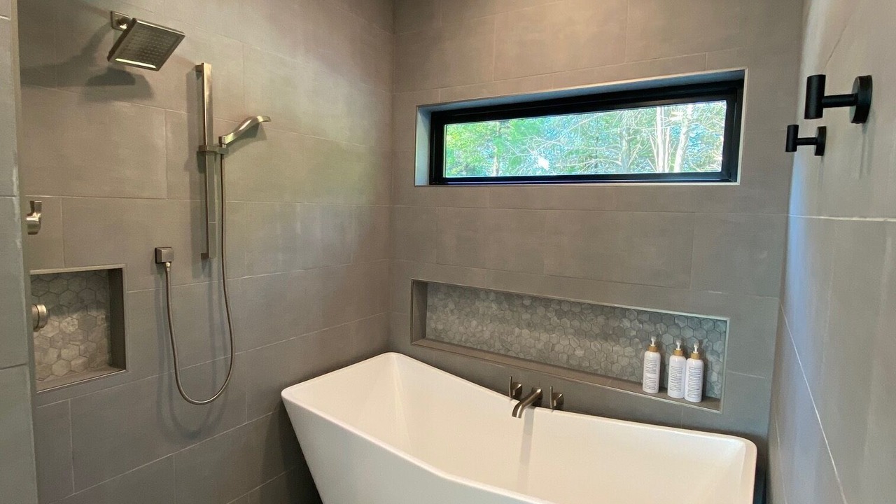 Photo of Bathroom in Jasper