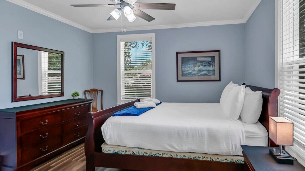 Photo of Bedroom in Columbia