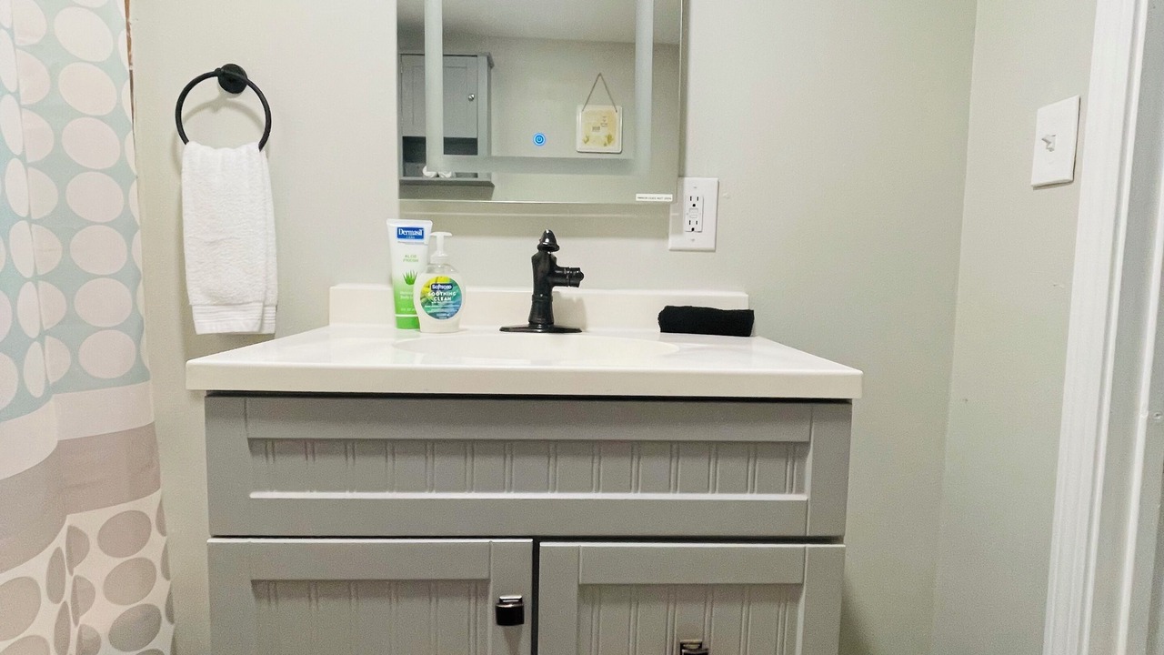 Photo of Bathroom in Garfield