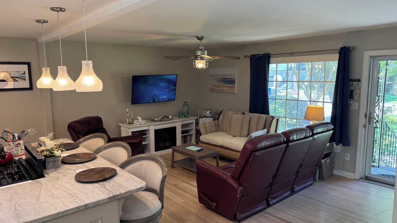 Photo of Livingroom in Charleston