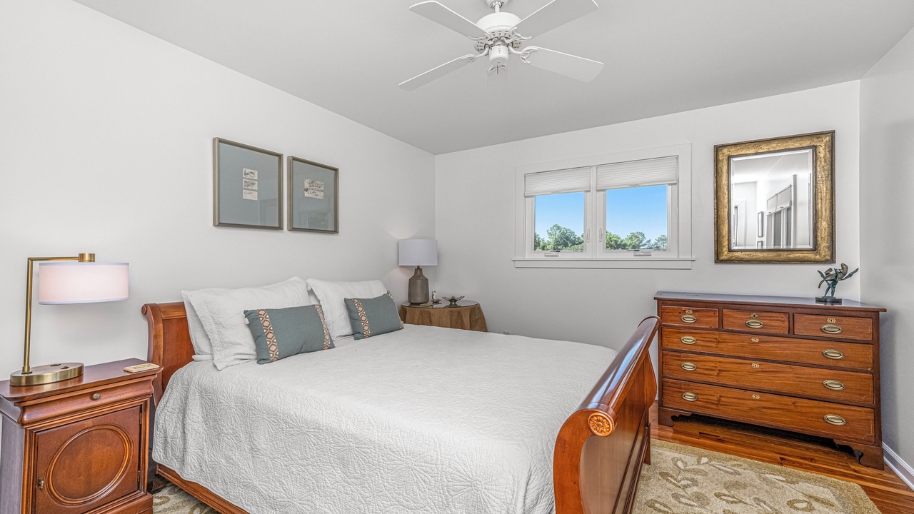 Photo of Bedroom in Green Pond
