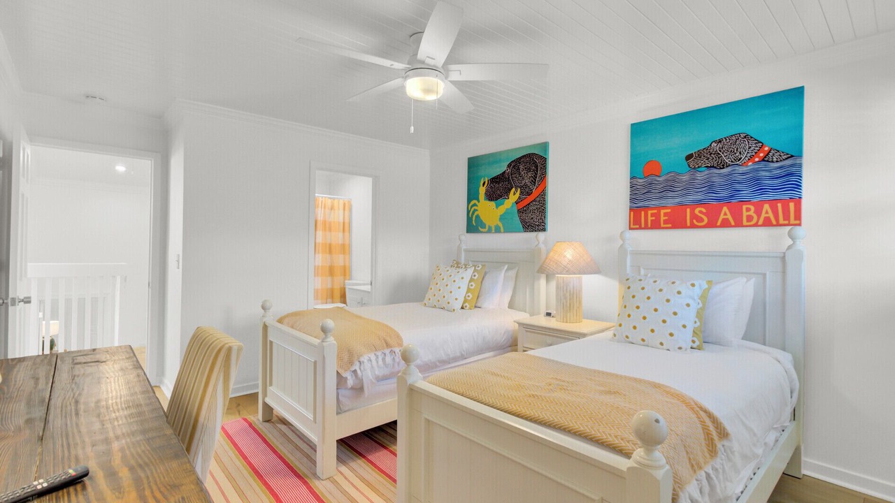 Photo of Bedroom in Twin Oaks