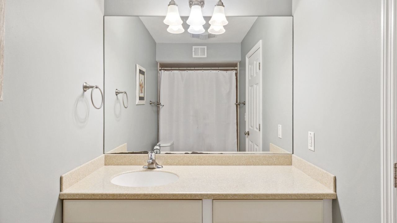 Photo of Bathroom in Harbour Town