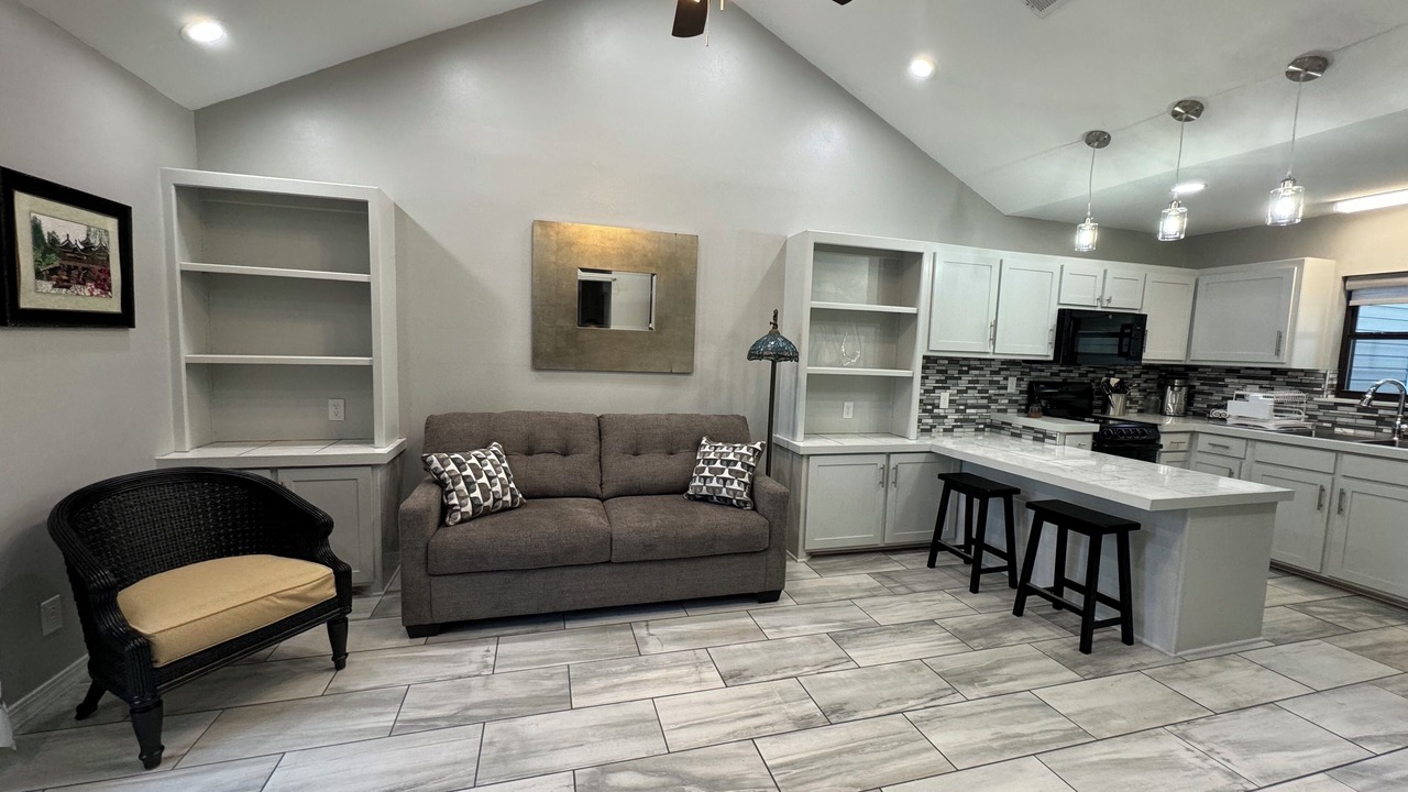Photo of Livingroom in Claiborne