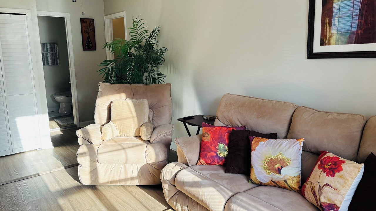 Photo of Livingroom in Goose Creek