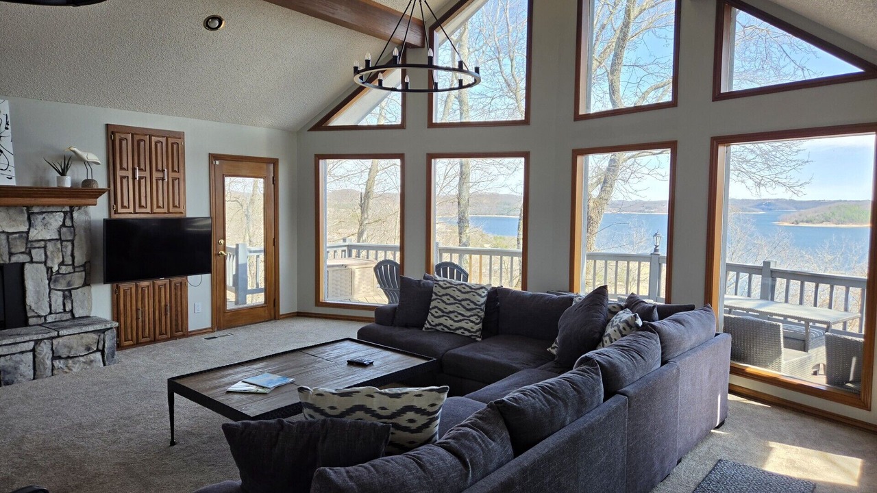Photo of Livingroom in Lost Bridge Village