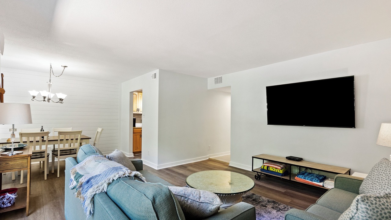 Photo of Livingroom in Harbour Town