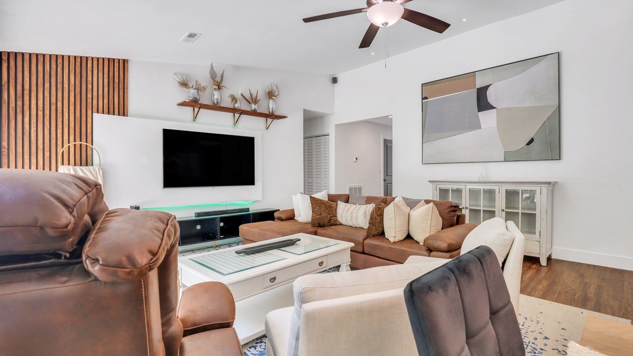 Photo of Livingroom in North Charleston