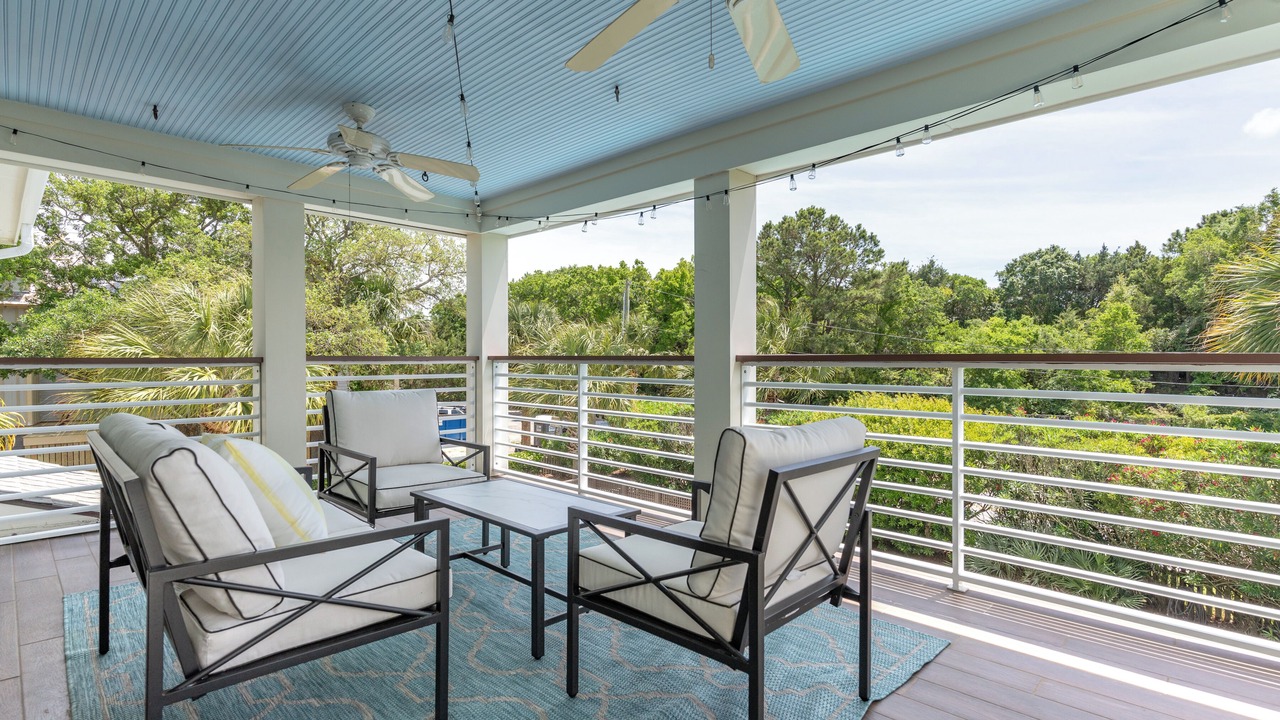 Photo of Patio Balcony in Sullivan's Island