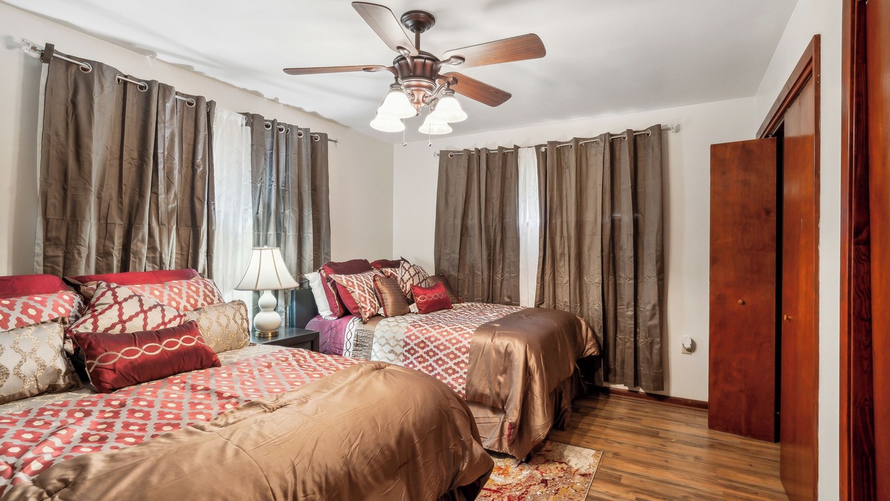 Photo of Bedroom in Pines Village